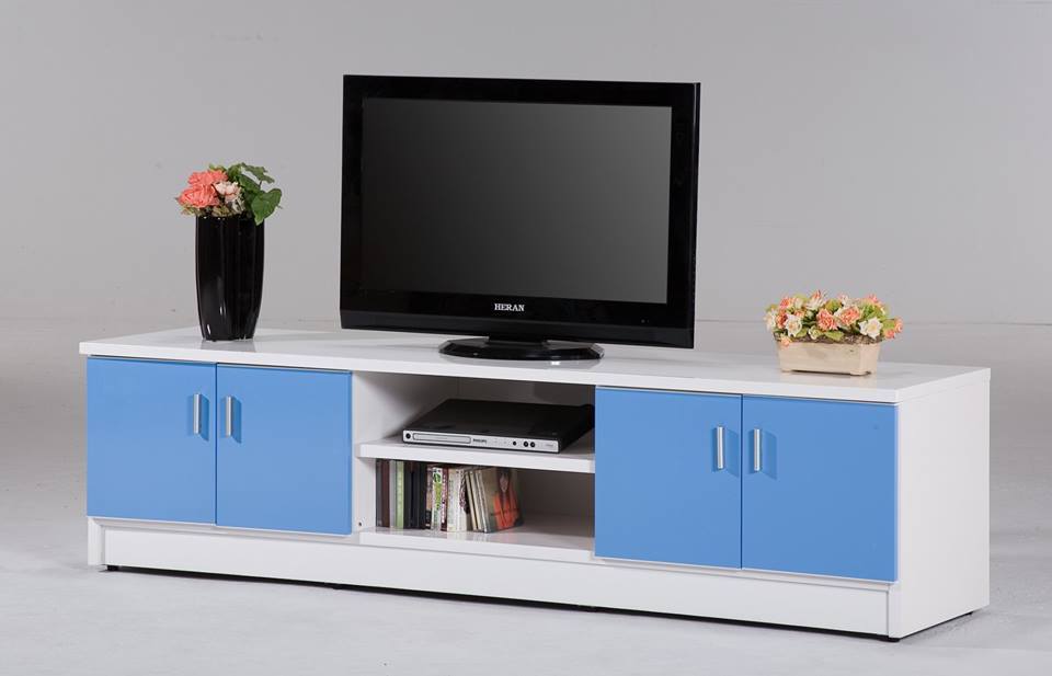 Kệ tivi nhựa đài loan AT01